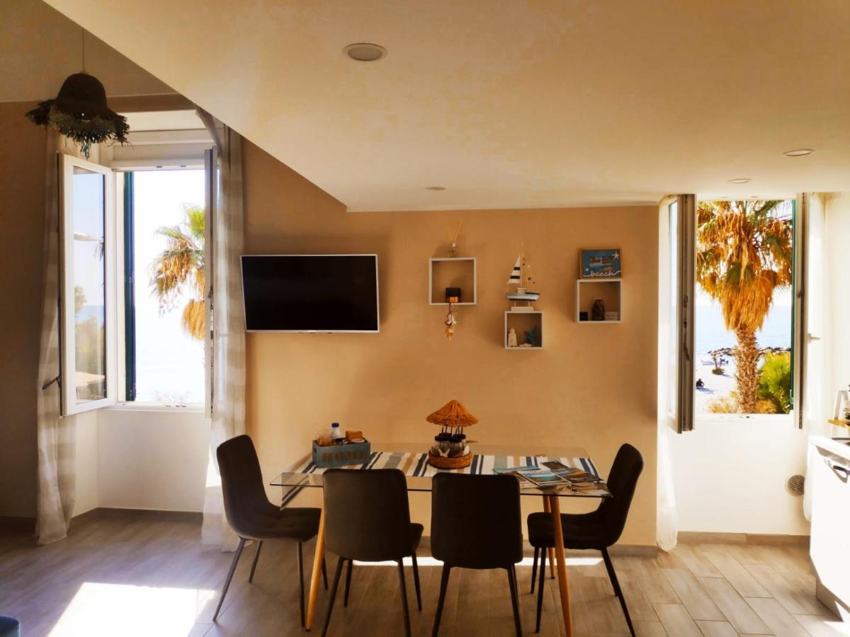 Tuffonelblu Appartement Ventimiglia Buitenkant foto