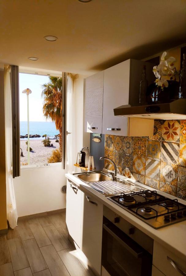 Tuffonelblu Appartement Ventimiglia Buitenkant foto
